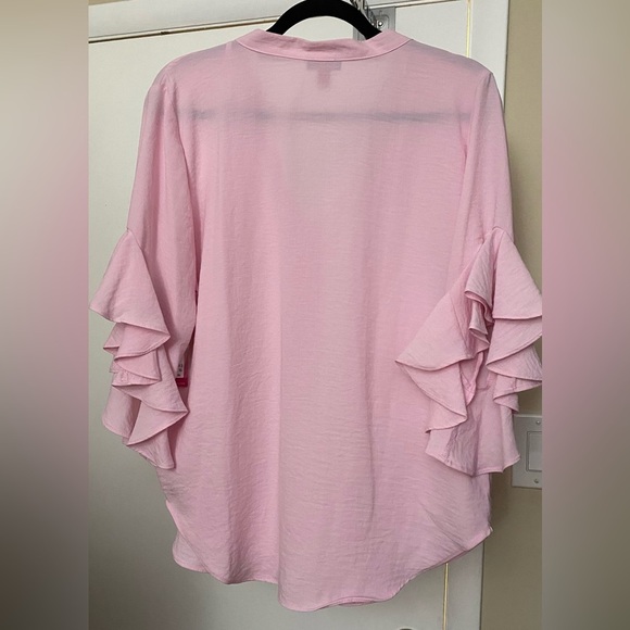 NWT Vince Camuto Ruffled Flutter Sleeve Blouse Pink Size Small - Picture 3 of 9